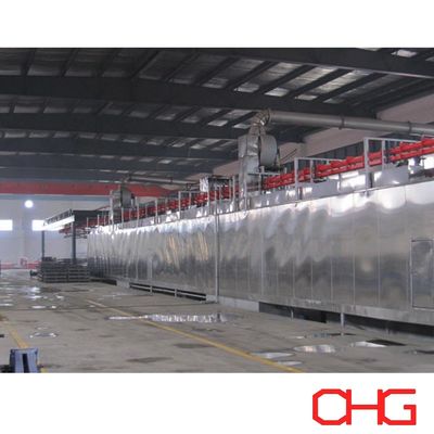 Qualität Maßgeschneiderte professionelle Pulverbeschichtungs-Produktionslinie mit stromfreiem Fördersystem und Hardware-Spritzgeräten Fabrik