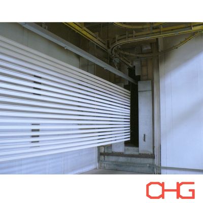 Automatische Steuerungseinheit PLC Oberste elektrostatische Pulverbeschichtungslinie für Aluminiumprofile verschiedener Größen in hoher Nachfrage